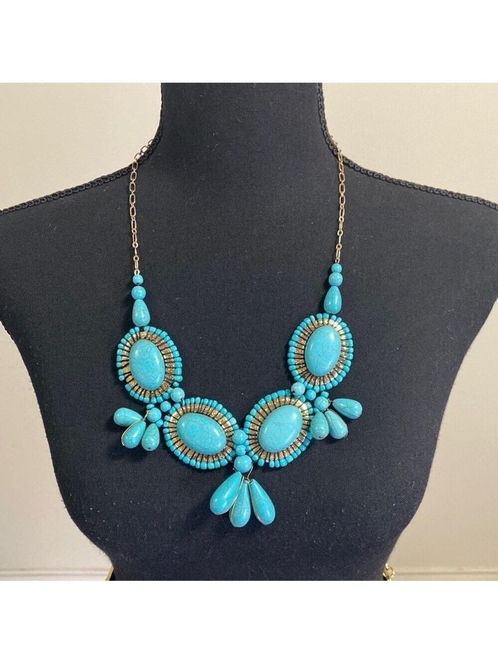 Turquoise Howlite Stone And Bead Statement Necklace